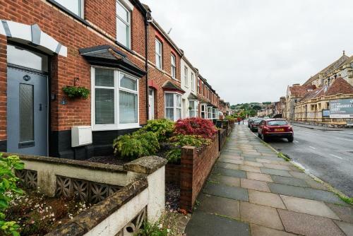 Nomi Homes - Exeter - Bookdirect - Central - Beach - Wifi