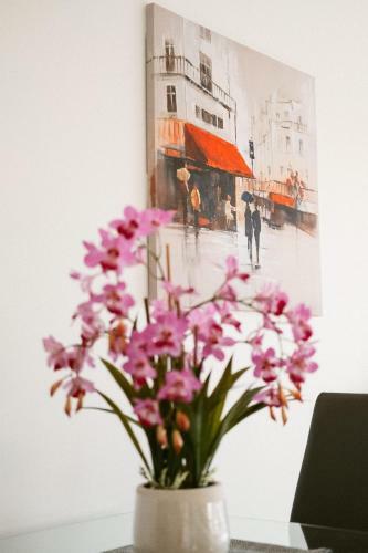 Farnborough Airport Twin Bed Apartment