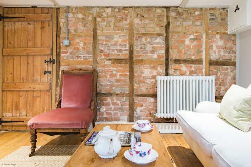 Oast Barn Cottage