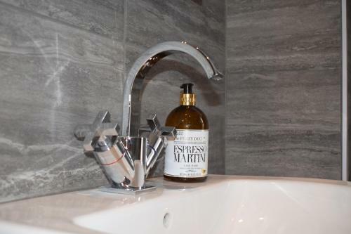 Hostal Woodlyn Guest House