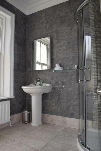 Hostal Woodlyn Guest House