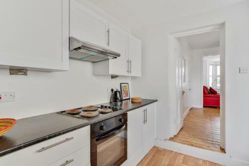 New Spacious 2bd House With Garden Gillingham Kent