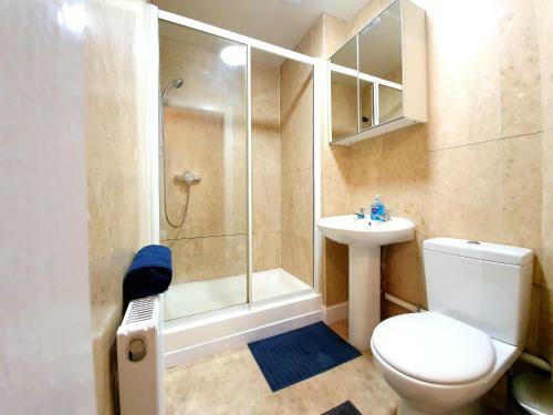 Apartamento Airy, Studio In The Heart Of West End