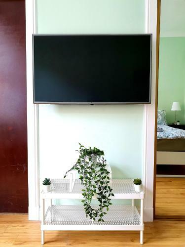Apartamento Airy, Studio In The Heart Of West End