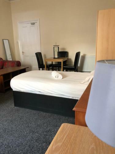 Bed & Breakfast Renfrew Rooms At City Centre