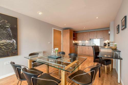 Apartamento Modern Riverfront Apt. 10 Mins From Hydro/secc