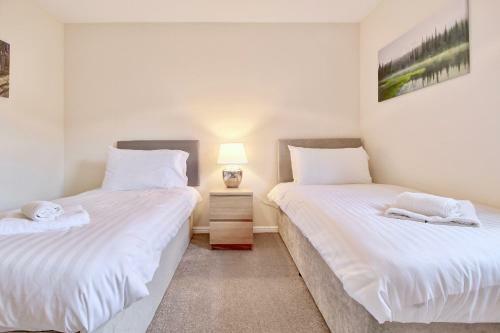 South Side Pleasance Apartment