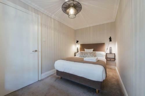 Glasgow Central Luxury Apartment