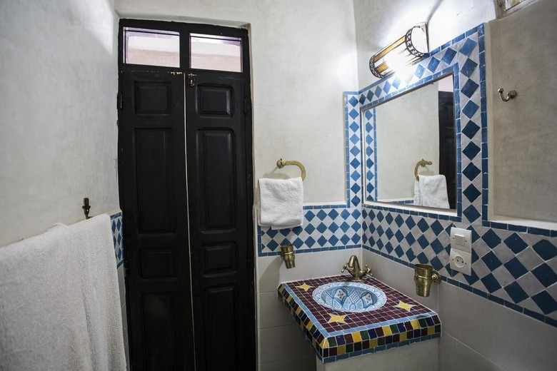 Riad Losra