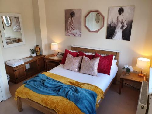 Caspian House (4 Bedrooms)