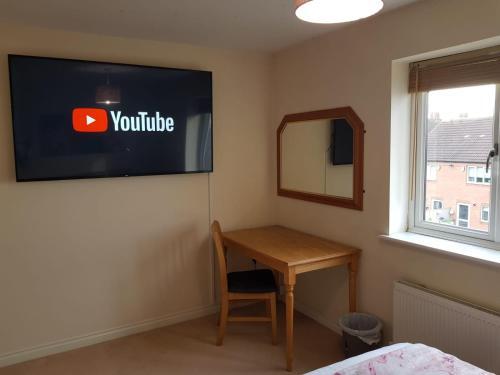 Caspian House (4 Bedrooms)