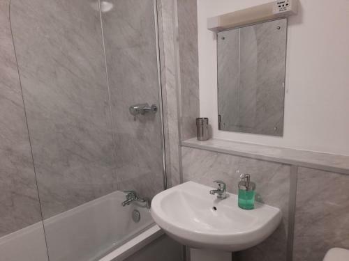 Apartamento Fairwater Head Garden Cottage