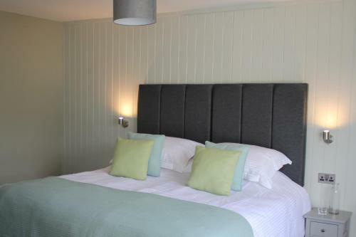 Bed & Breakfast The Five Pilchards Inn