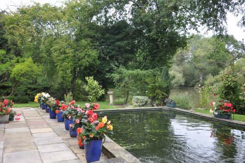 The Willows Bed & Breakfast