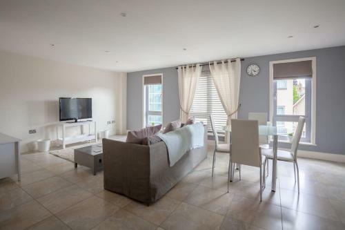 Sandpiper Apartment By Rentmyhouse