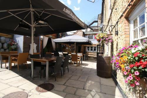 Posada The Saracens Head Hotel