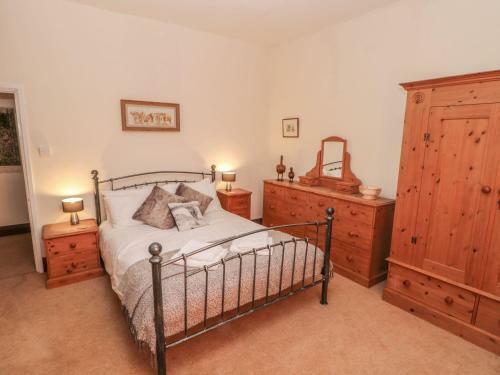 7 Bank Cottages, High Peak