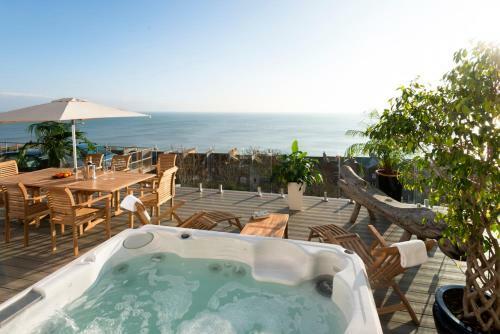 Saint Leonards-on-sea Villa Sleeps 11 With Wifi