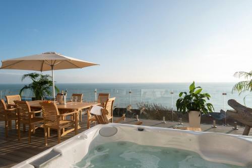 Saint Leonards-on-sea Villa Sleeps 11 With Wifi