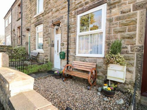Waters Reach Holiday Cottage