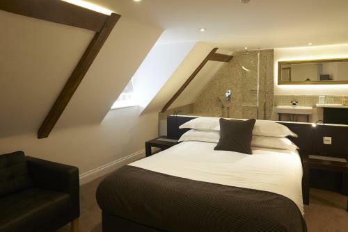 The Bell Inn Hotel