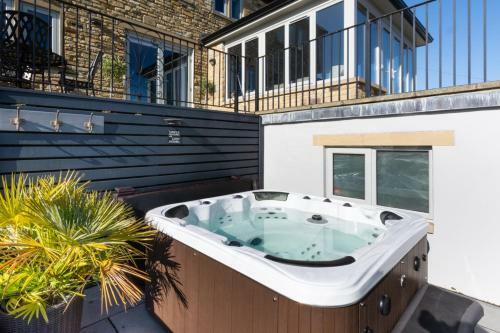 Harmby Villa Sleeps 6 With Wifi