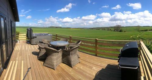Lodge Wolds Away