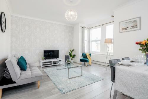 Open Luxury Contractor Apartment East London