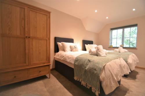3 Ladymead Mews