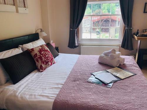 Hostal Bridge View Guest House