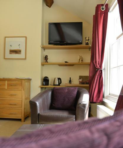 Hostal Bridge View Guest House