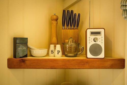 The Tregothnan Shepherds Hut