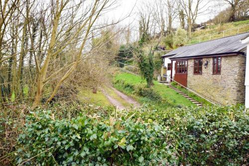 1 Bed Cottage 0 5 Miles To The Beach In Devon