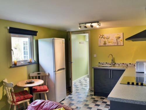 Cosy, Secluded Annex, Sleeps Two, Recently Updated