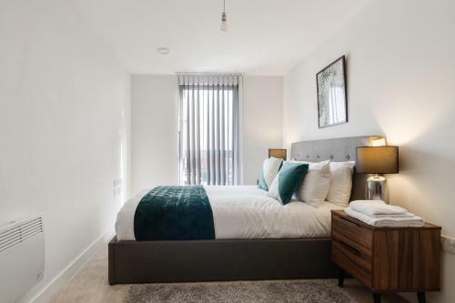 Beautiful 2 Bed 2 Bath Apartment In A Converted Mill
