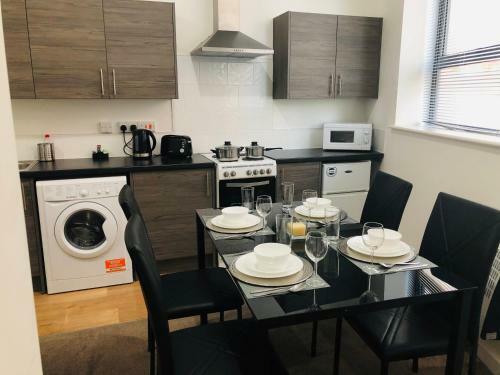 Showcase Apartments - Highcross House