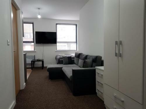 Showcase Apartments - Highcross House