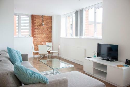 Beautifully Converted City Centre Apartment!