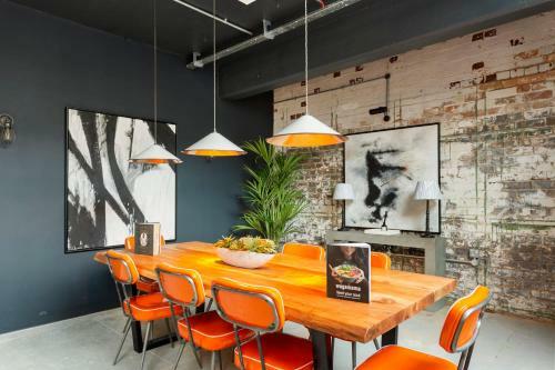 Beautifully Converted City Centre Apartment!