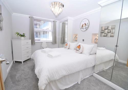 Twenty Three B - 3 Bedroomed Apartment