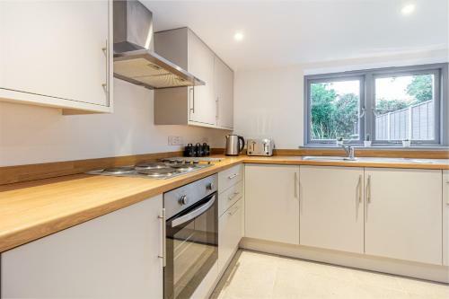Beautiful 2 Bedroom House In Leominster