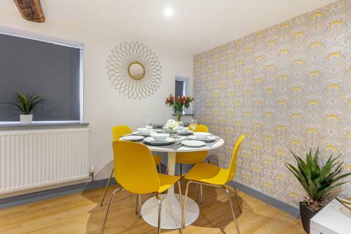 Beautiful 2 Bedroom House In Leominster