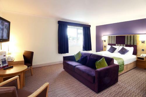 Mercure Chester North Woodhey House Hotel