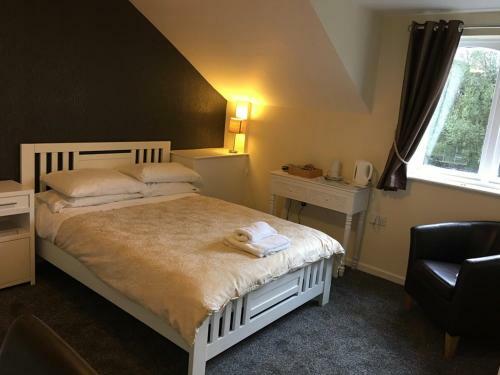Hotel Lake Lounge Rooms