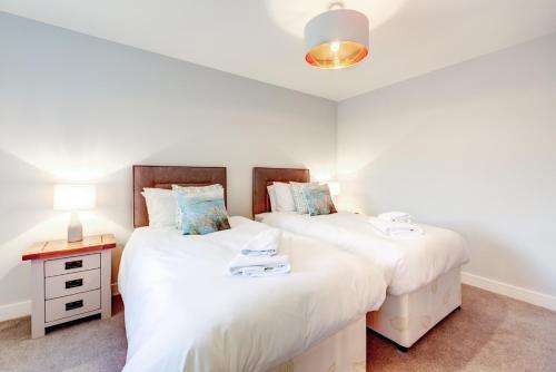 Little Petherick Villa Sleeps 12 With Wifi