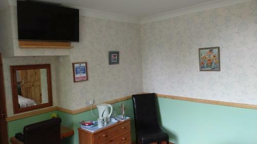 Hollingworth Lake Bed And Breakfast