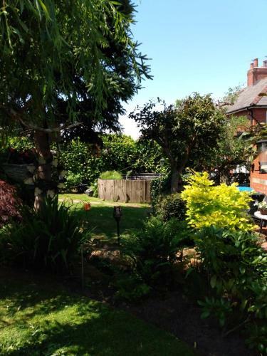 Hollingworth Lake Bed And Breakfast