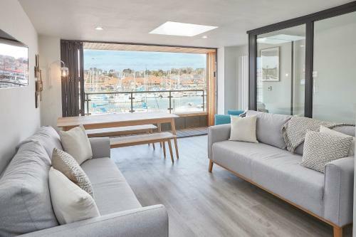 Coastal Townhouse