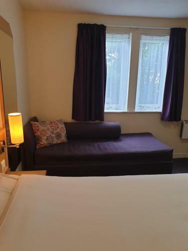 Hotel Stables Inn, Aintree