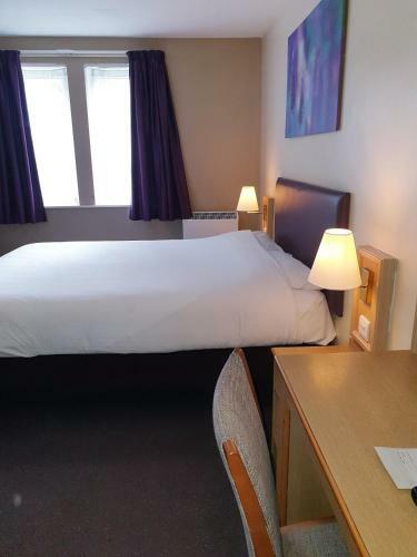 Hotel Stables Inn, Aintree